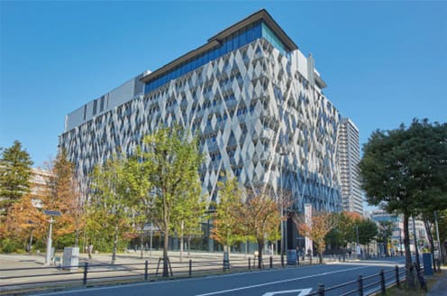 パークホームズ東高円寺のエントランスアプローチ完成予想図（出典：三井不動産レジデンシャル公式）
